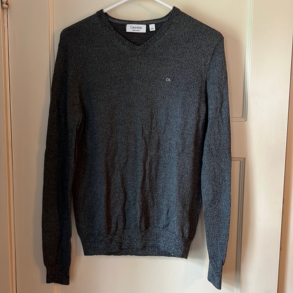 Unisex Calvin Klein merino wool v-neck grey gray sweater